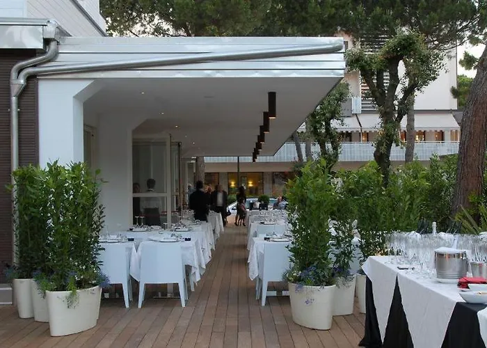 فندق Atmosfere 4*