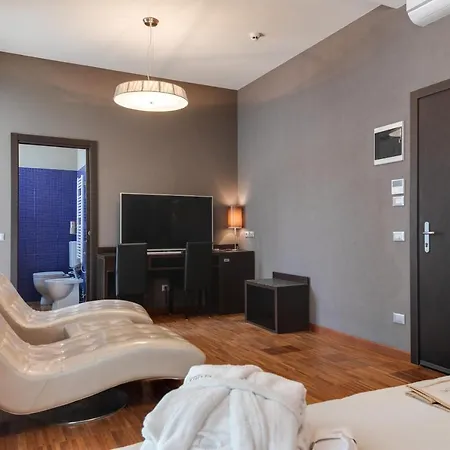 Hotel Atmosfere 4*